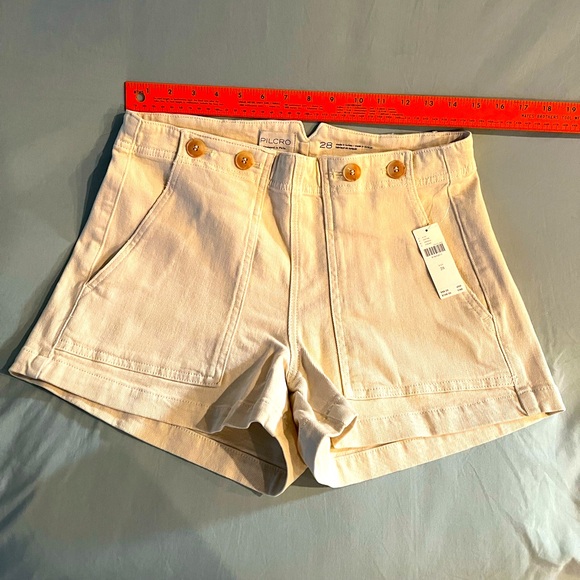 The Kit High-Rise Utility Shorts by Pilcro - Picture 5 of 7